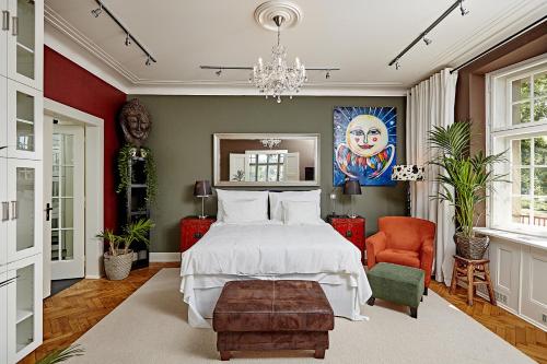 Luxury Prague River Front Suite by easyBNB