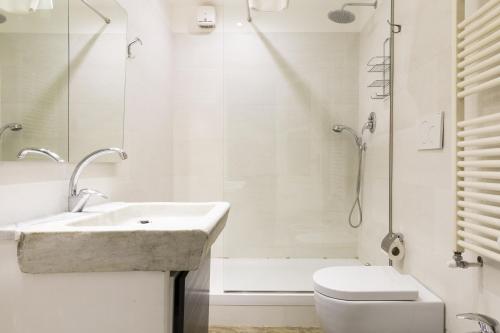 Nice Apartment Navona Square - image 6