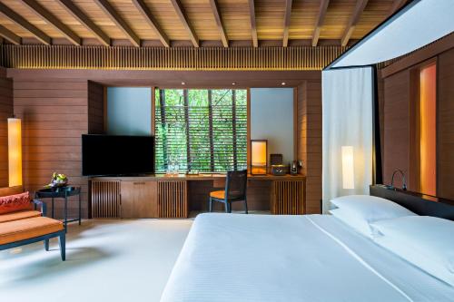 Beach Villa room in Park Hyatt Maldives Hadahaa