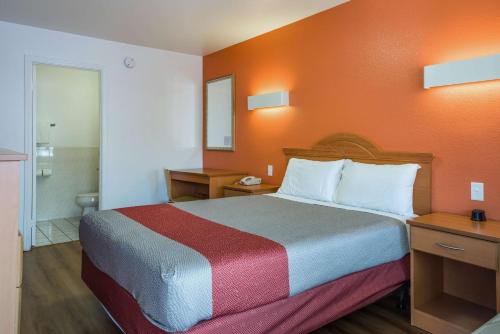 Motel 6-Concord CA - image 10