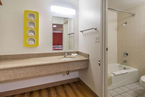 Motel 6-Concord CA - image 8