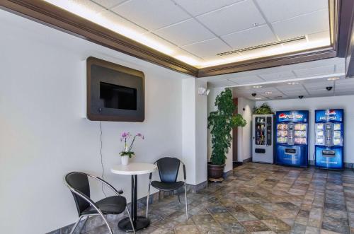 Motel 6-Wheatland, WY