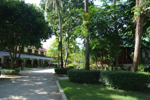 Mac's Bay Resort - 정원