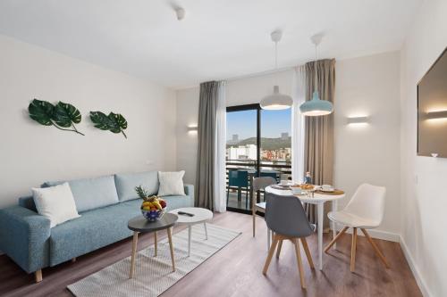 Palmanova Suites by TRH Ideally located in the prime touristic area of Calvia, TRH Magaluf promises a relaxing and wonderful visit. The hotel offers a high standard of service and amenities to suit the individual needs of al