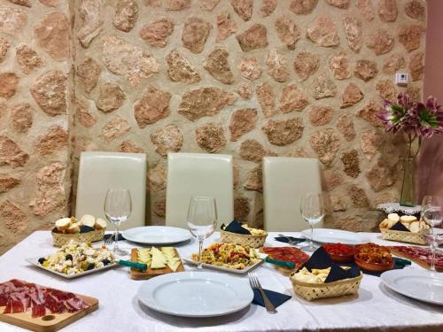 Koplietošanas atpūtas telpa ar TV, Hotel Rural Sisapo in Almodóvar del Campo