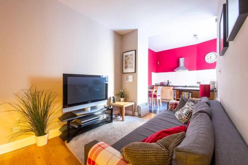JOIVY Amazing Location - Charming Apartment by the Edinburgh Castle!