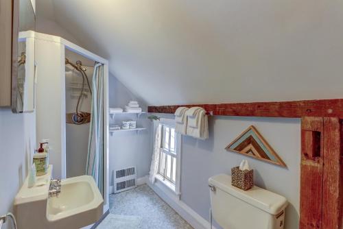 Mount Holly Home - main image