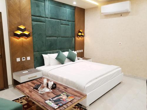 Hotel Avalon Suites