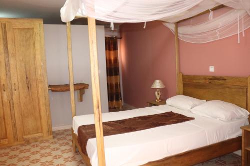 Africa 6 Plage – La Somone, NY