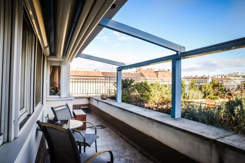  Terrace Garden in the Center, Ferienwohnung in Budapest