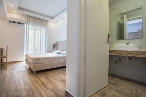 Mare Naxia Hotel in Naxos Island