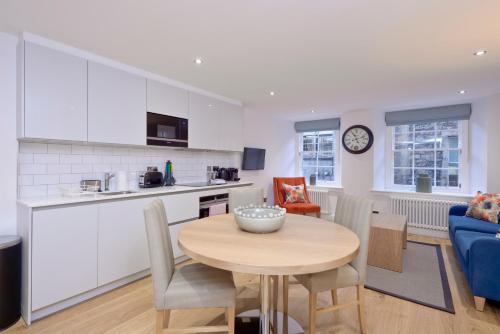 Destiny Scotland New Town Apartments - image 7