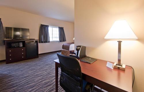 Cobblestone Inn & Suites - Boone