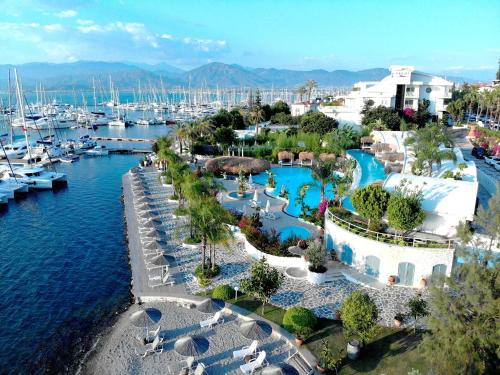 Yacht Classic Hotel