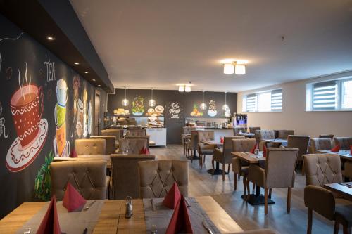 Food and beverages, Hotel Hausen Obertshausen Frankfurt in Obertshausen