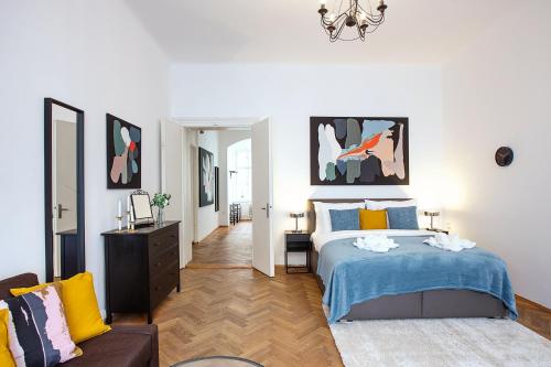 5BR 2BATH family APT 5mins to Wenceslas square, Praha