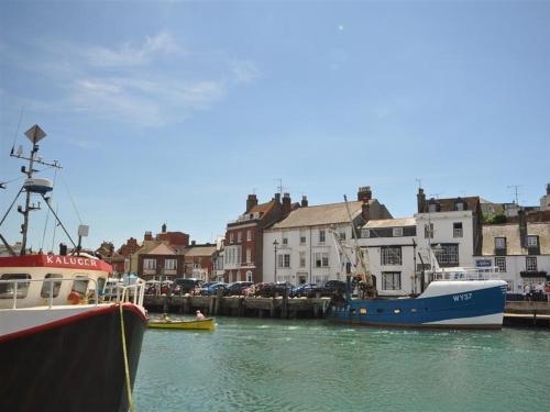 Old Harbour View WEYMOUTH - image 12