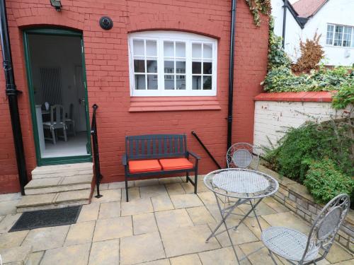 60 Central Road Wirral - image 4
