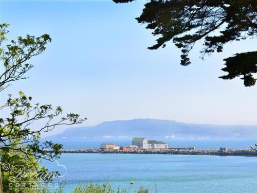 Anvil House WEYMOUTH - image 6
