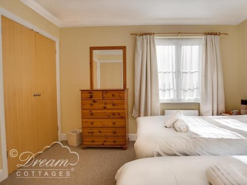 Holiday Home image 5