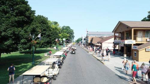 Island Club #11 - image 14