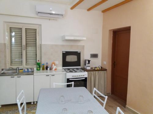 Apartment image 5