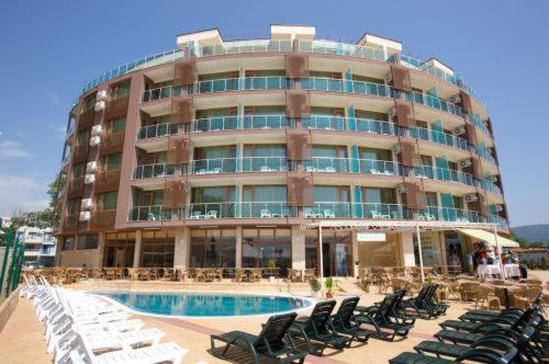 Briz Beach apartments - section B – Sunny Beach, CO