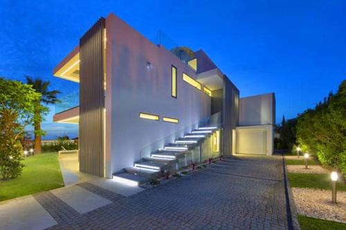  Vale do Lobo Villa Sleeps 8 Pool Air Con T607962 in Vale do Lobo