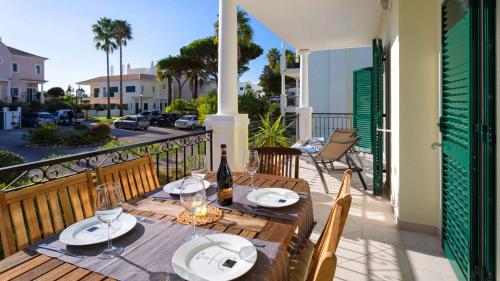  Vale do Lobo Apartment Sleeps 4 Air Con T711330 in Vale do Lobo