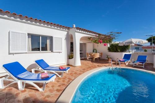  Vale do Lobo Villa Sleeps 4 Pool Air Con T480229 in Vale do Lobo