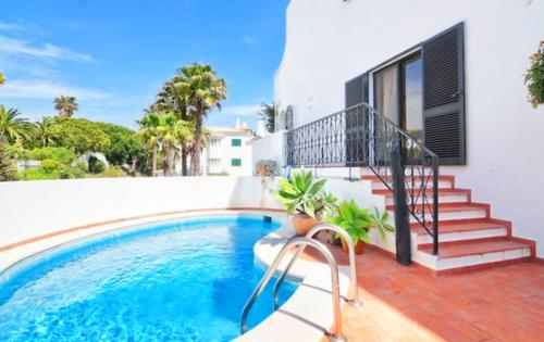  Vale do Lobo Villa Sleeps 4 Pool Air Con T678672, Unterkunft in Vale do Lobo