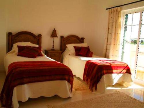 Almancil Villa Sleeps 6 Pool Air Con WiFi T479997 in อัลมานซิล