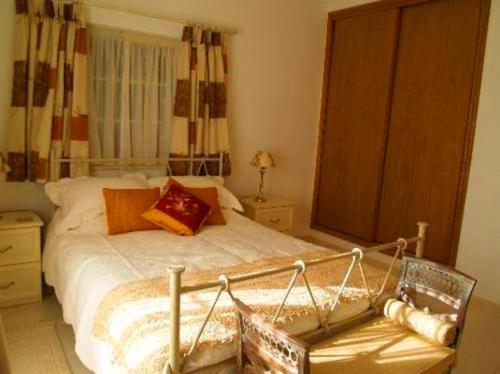 Almancil Villa Sleeps 6 Pool Air Con WiFi T479997 in อัลมานซิล