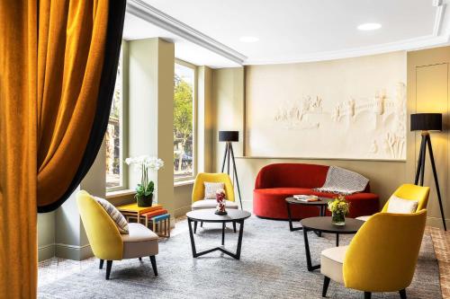 Lobby, Hôtel Ducs de Bourgogne near Saint Germain des Pres Quarter