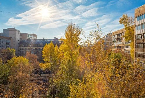 Lux-Apartments 3-Фрунзенская 13 - image 10