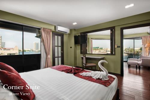 room detail thumbnail 0