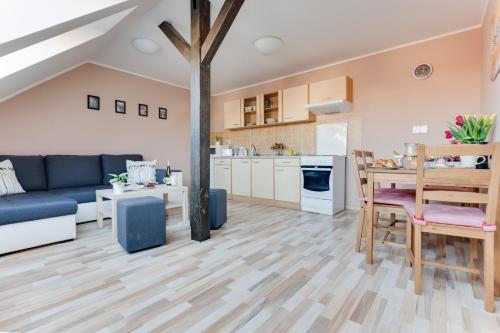 Jane's Attic Apartment, Praha (fotografie 9)
