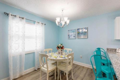 Hidden Paradise - Blue Suite - image 9