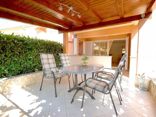  Apartment Franjo in Malinska