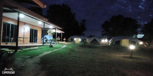 น็อคดาวน์, Khao Kho