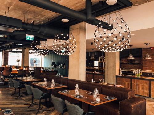 Restaurant, Metropol Spa Hotel in Rotermann Quarter