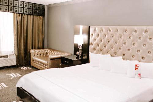Premium King Room
