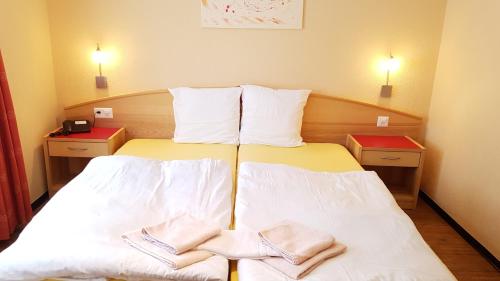 Hotel Europa Guest House - image 13