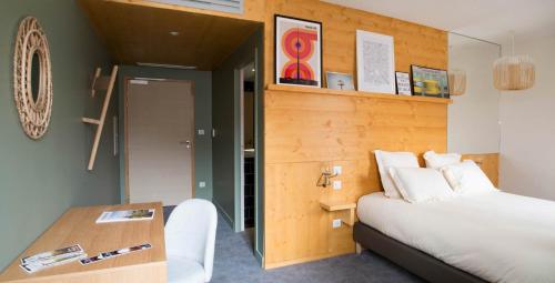 1 queen bed