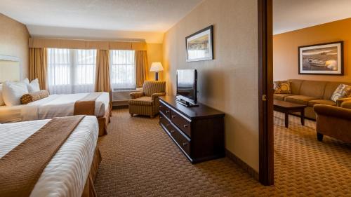 Best Western Plus Emerald Isle Hotel