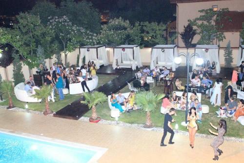 DREAM Party VILLA