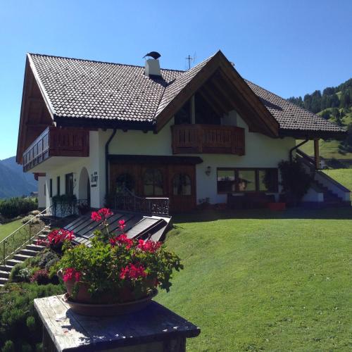  Chalet Romy Ap2, Pension in Pramauron