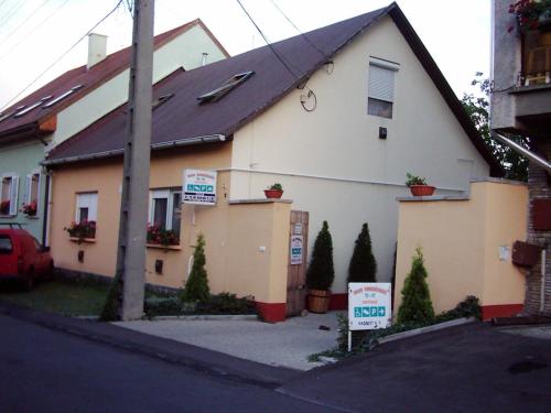  Vass Vendégház, Pension in Eger