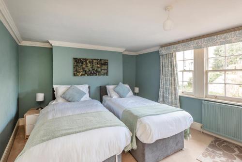 

Ivory Apartment