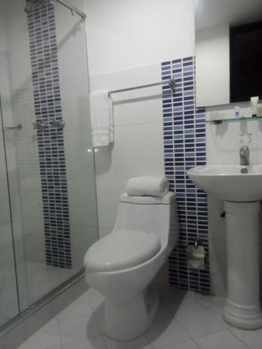 Double Room image 8